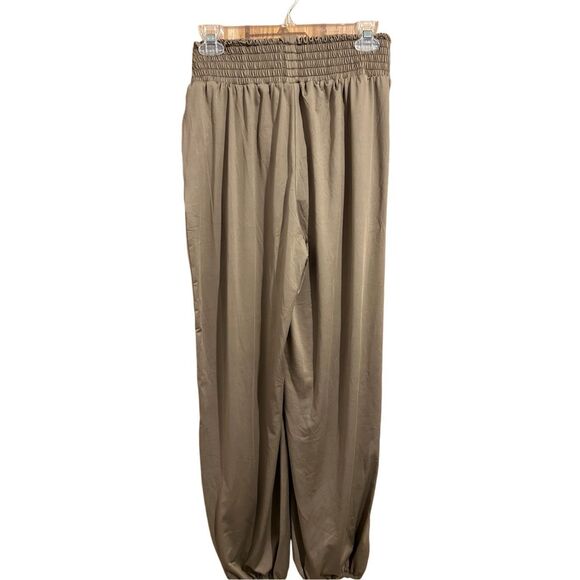 Tarse Slip On Tan Activewear Leisure Tie Pants Women’s Size M Designer Johnny NW - Picture 2 of 12